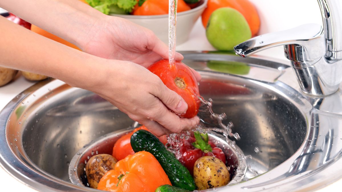 cara mencuci buah dan sayur yang benar